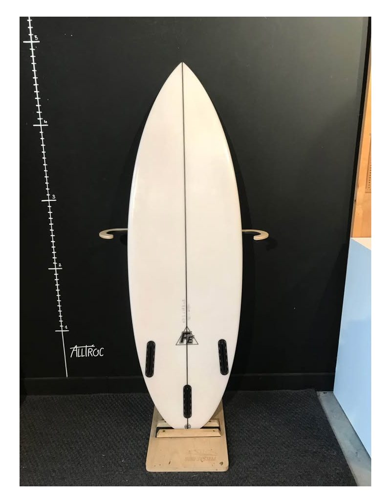 FE 4’11.5", photo 2
