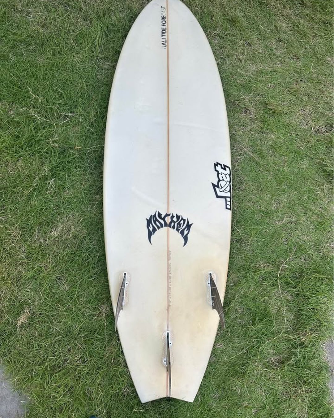 Lost Mayhem 5'11 28.8L with fins, photo 2