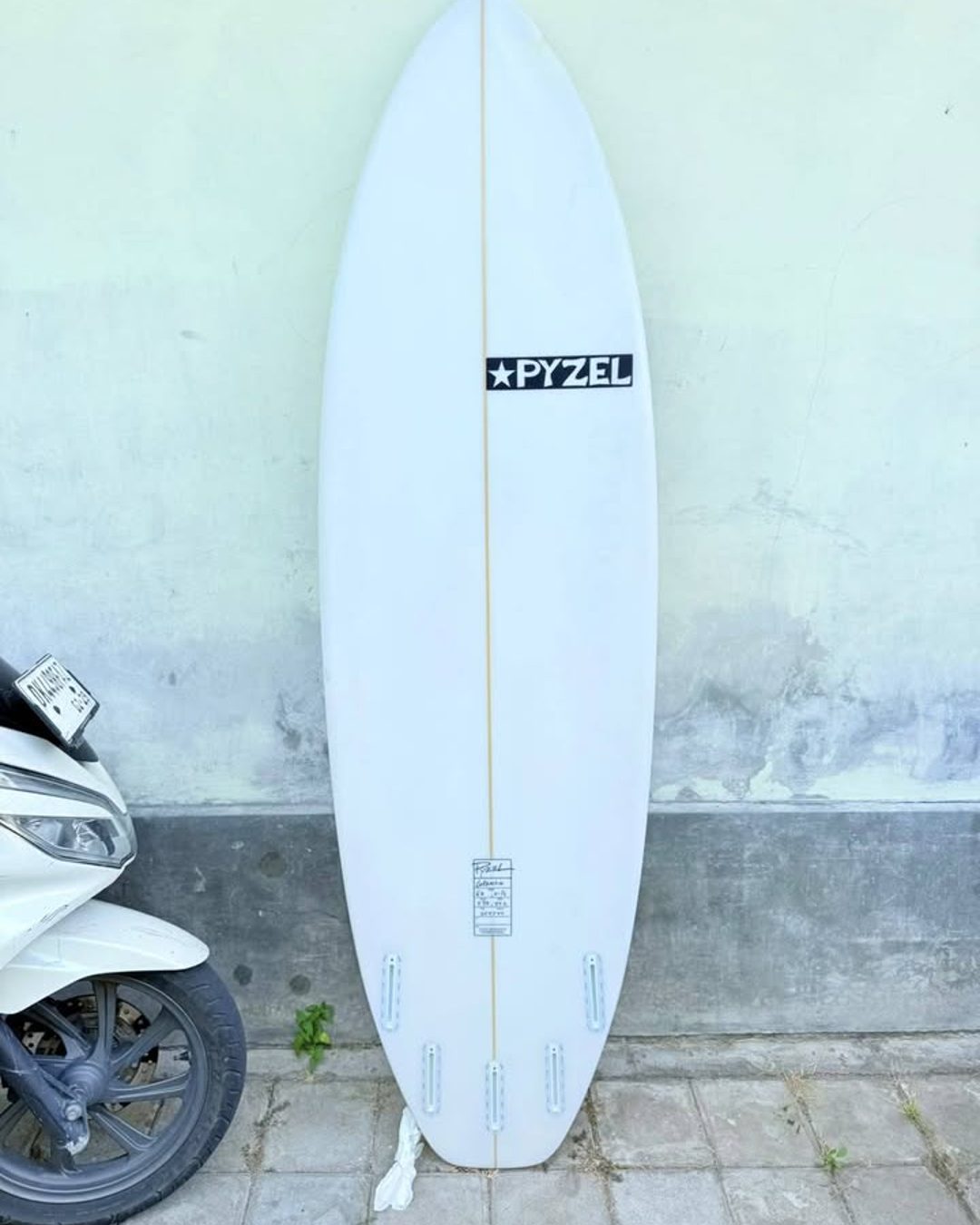 Pyzel Gremlin 6'6 44.2L, photo 2