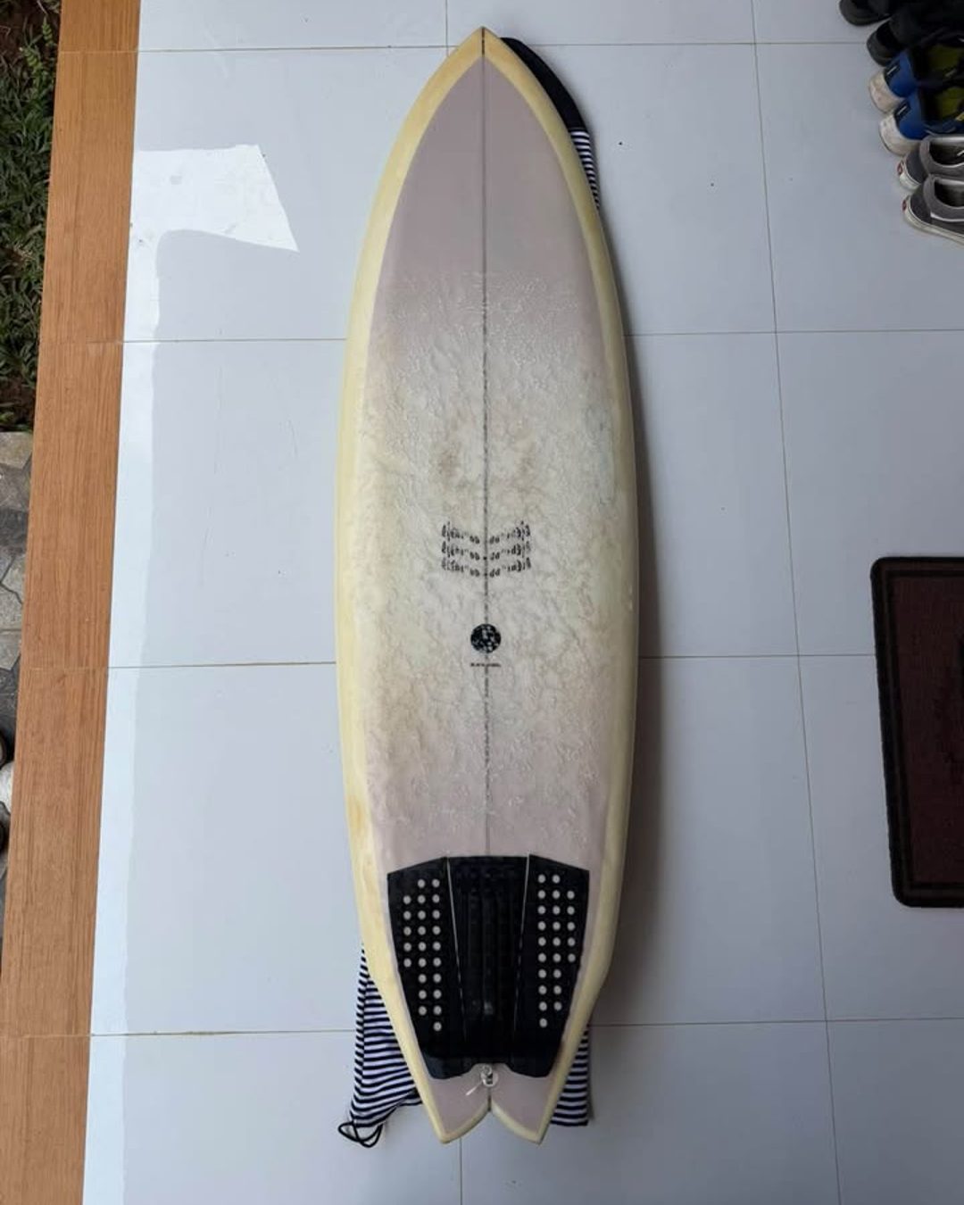 Eight'oo 6'4" 40 L