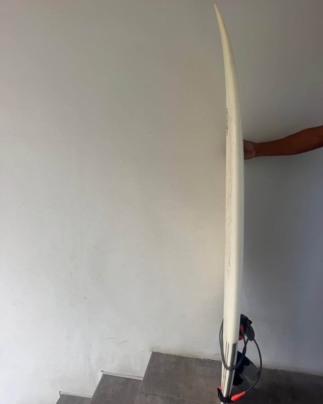 Surfboard 5'9 24.5L with fins and leash, photo 3