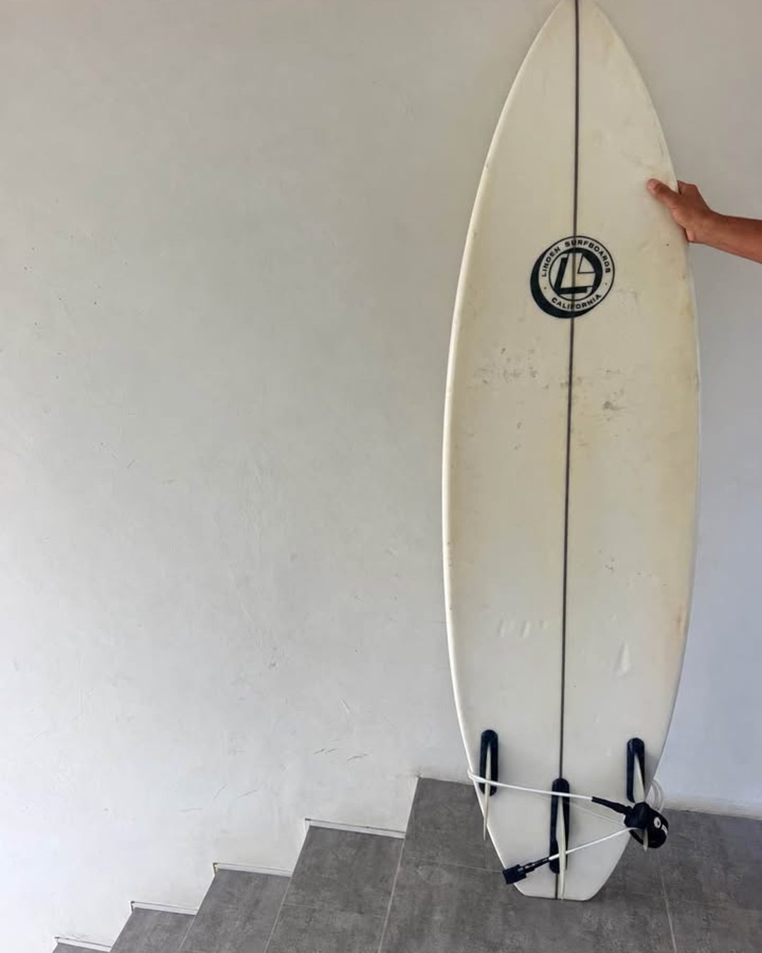 Linden 6'2 31L with fins and leash, photo 1