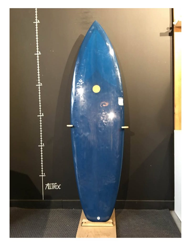Guy surfboard 5’10", photo 1